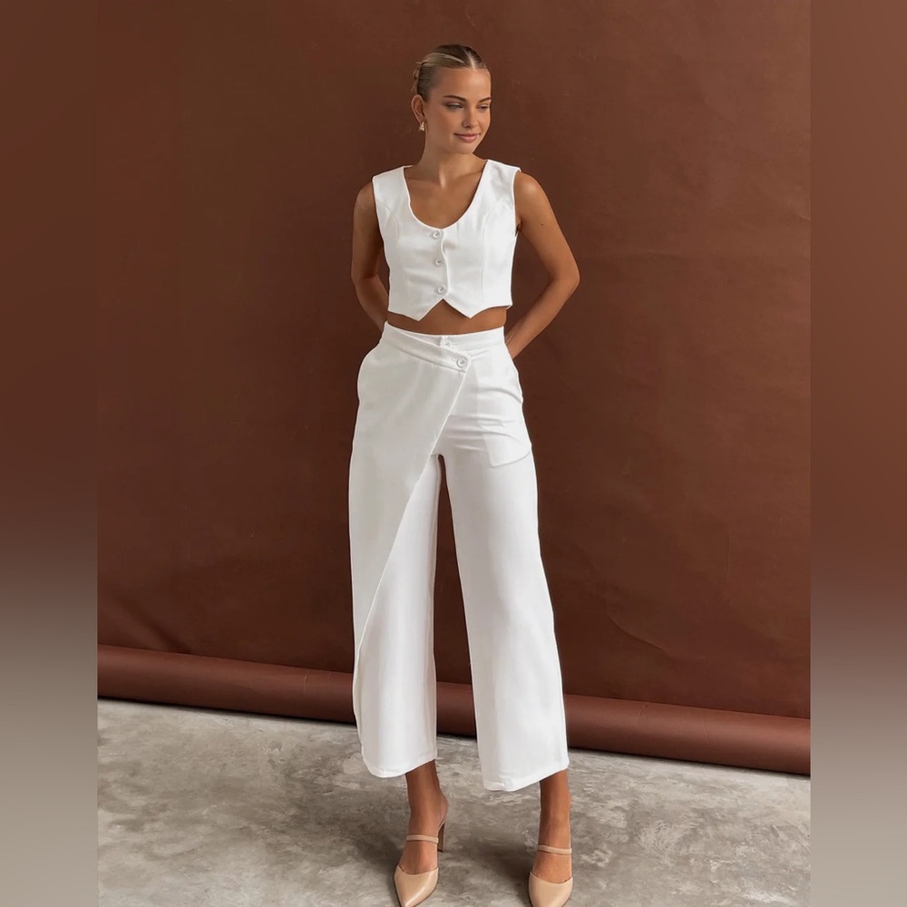 NWT Commense Solid Asymmetrical Straight Leg Pants Set